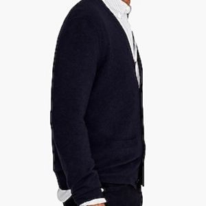 Men’s wool sweater.